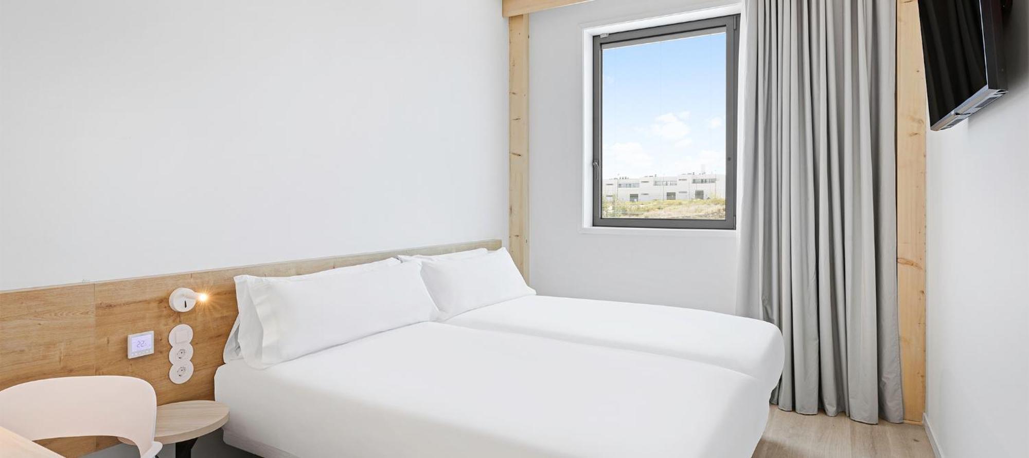 B&B Hotel Madrid Tres Cantos Bagian luar foto