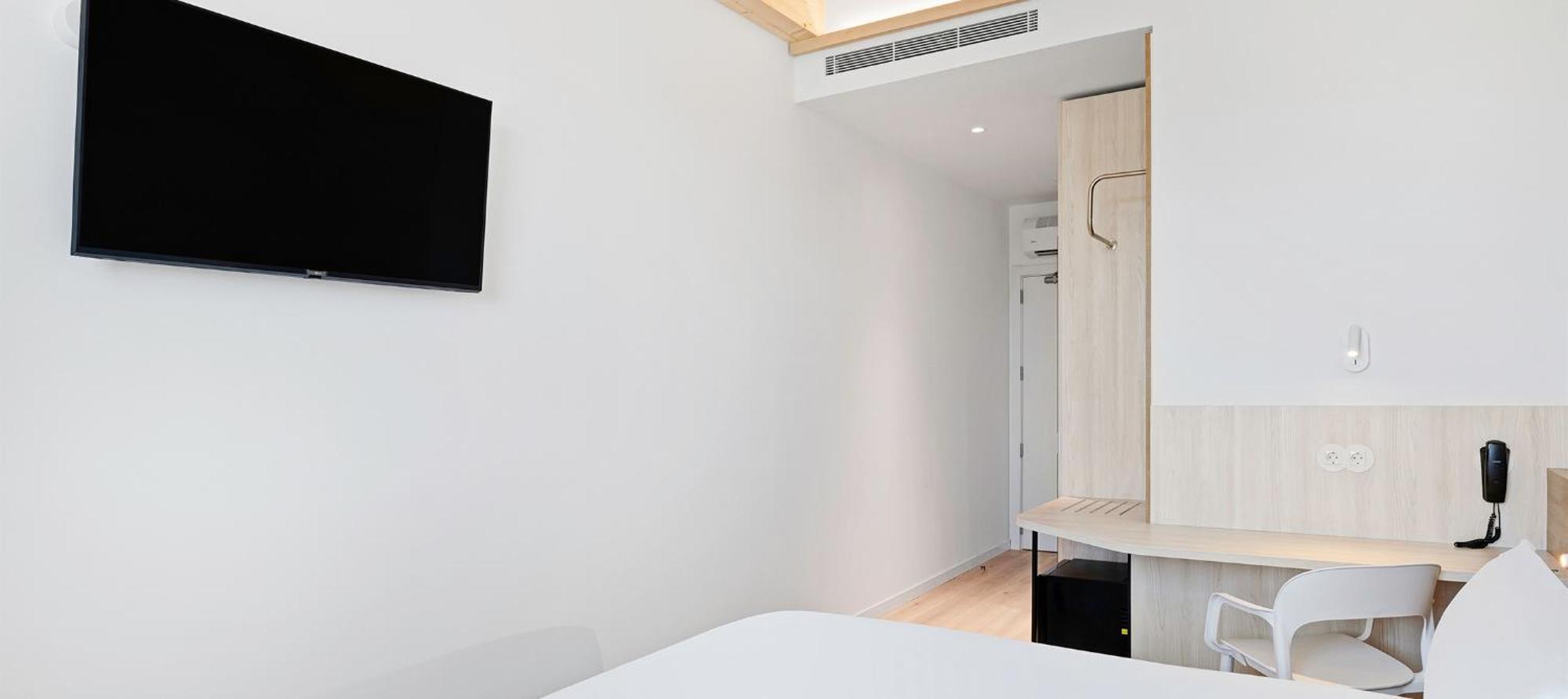 B&B Hotel Madrid Tres Cantos Bagian luar foto