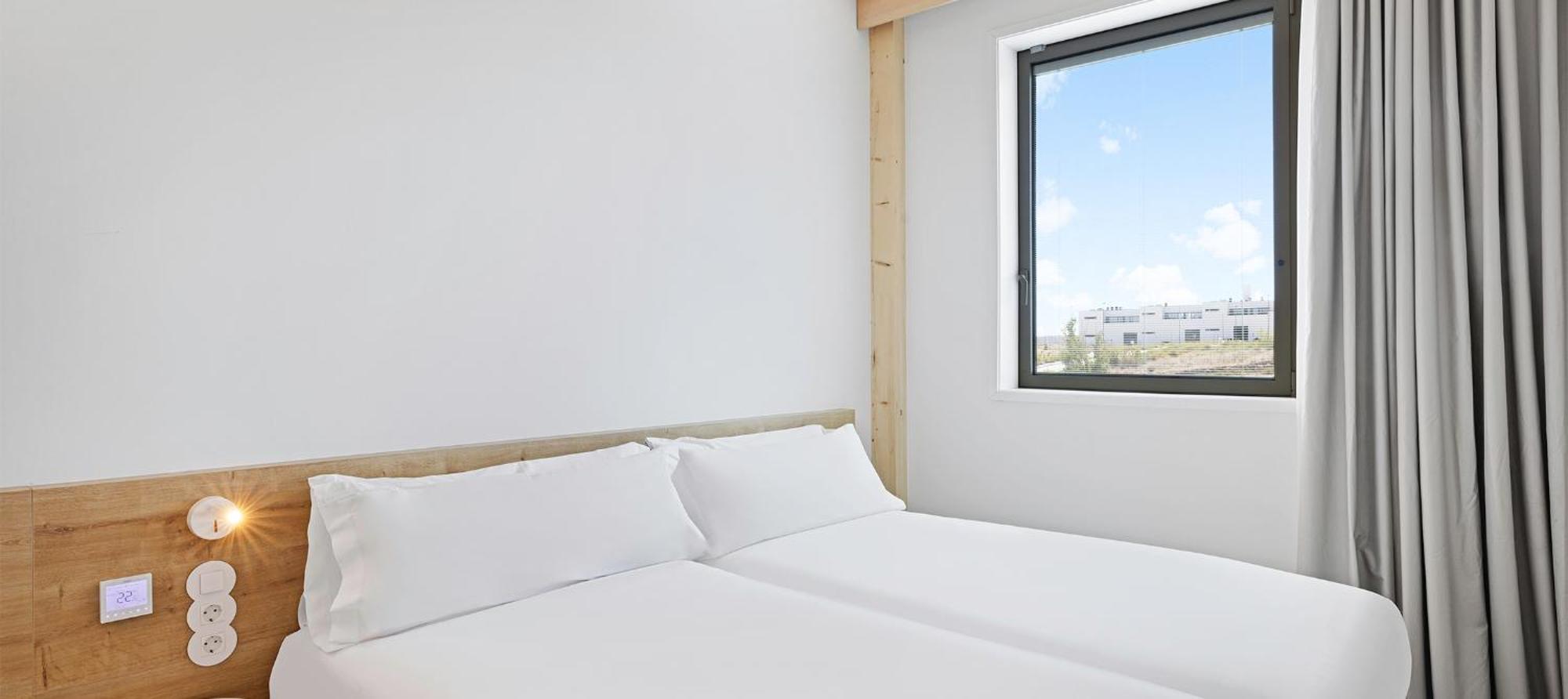 B&B Hotel Madrid Tres Cantos Bagian luar foto