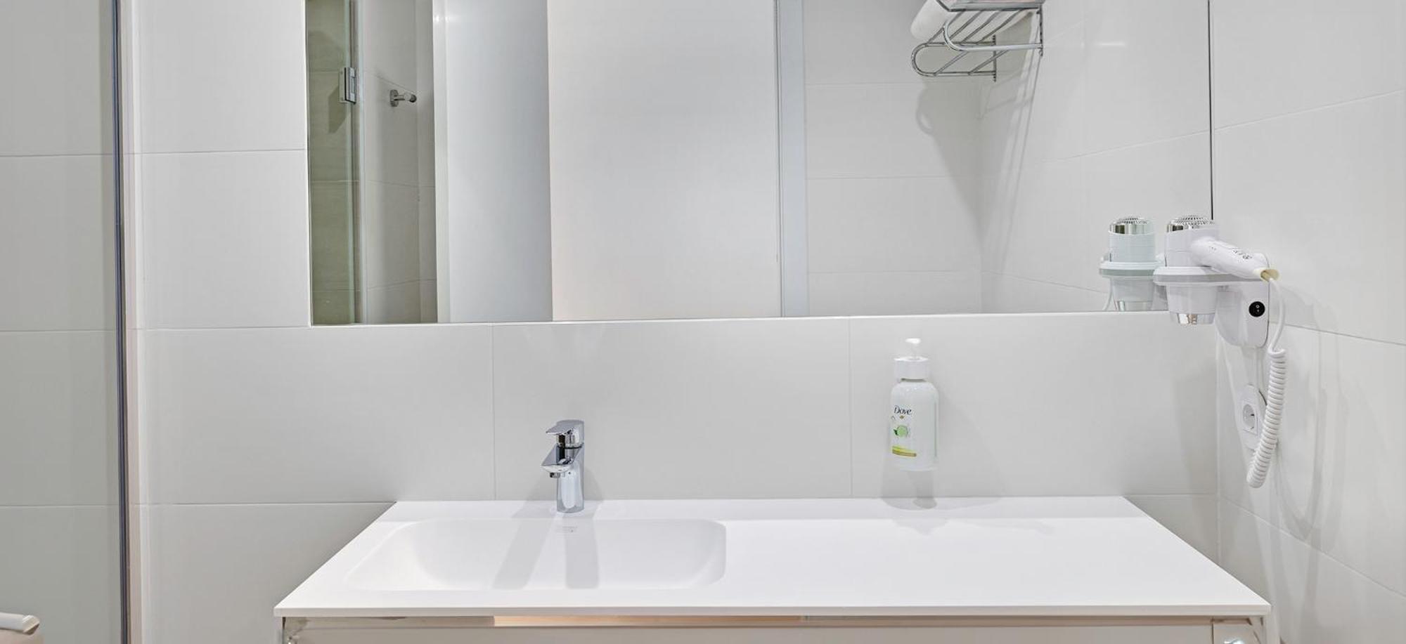 B&B Hotel Madrid Tres Cantos Bagian luar foto