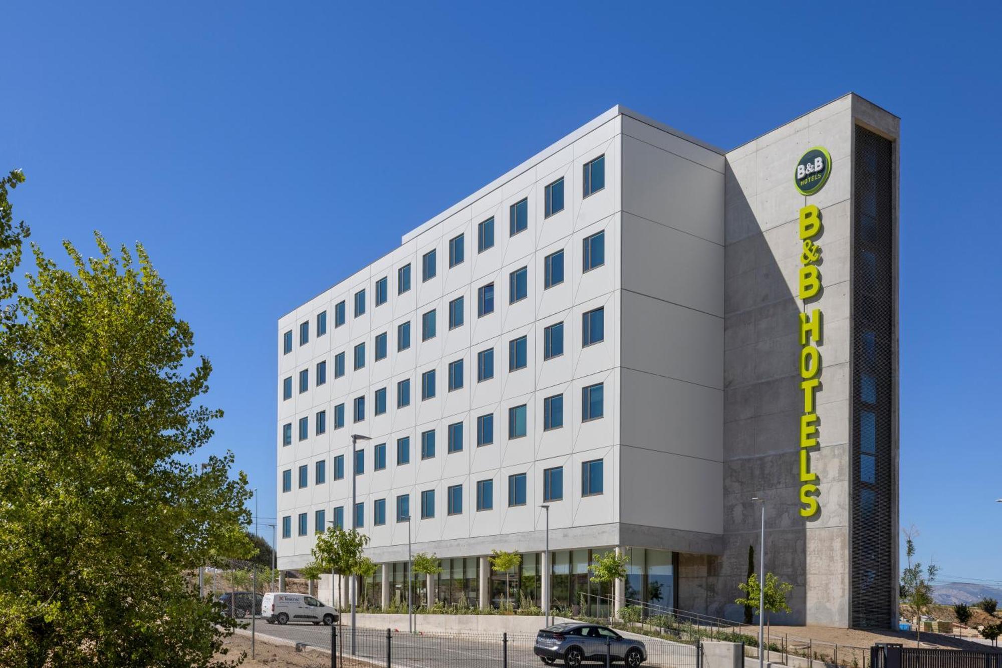 B&B Hotel Madrid Tres Cantos Bagian luar foto
